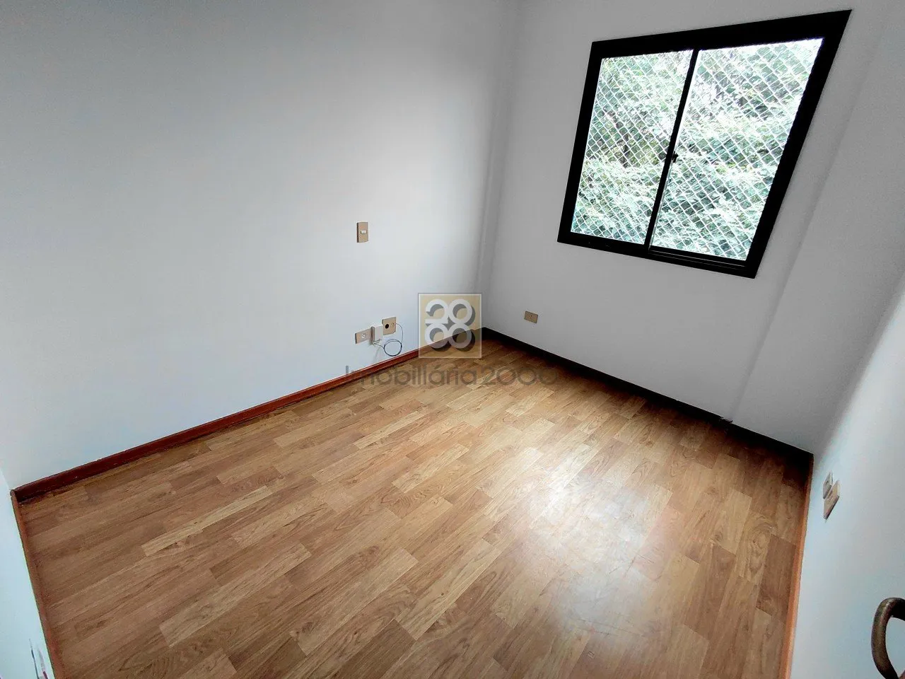 Квартира з 3 спальнями, 1 окрема ванна, 148 м² — photo 12