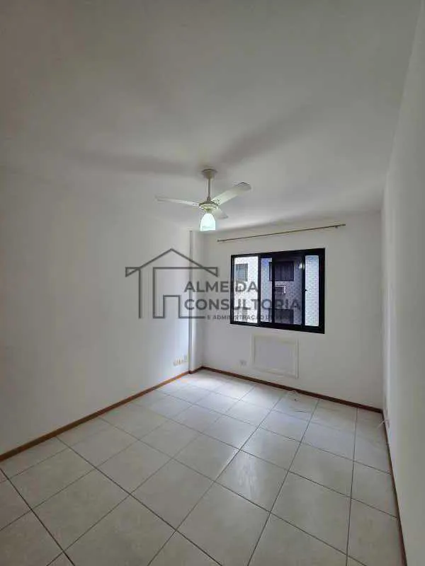 2-bedroom apartment in a building with a sauna — photo 12