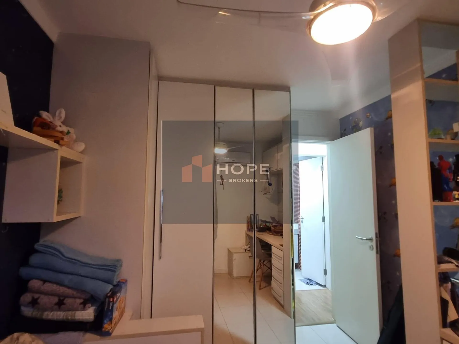Walk-in closet in a 3-bedroom apartment, 200 m² — photo 19
