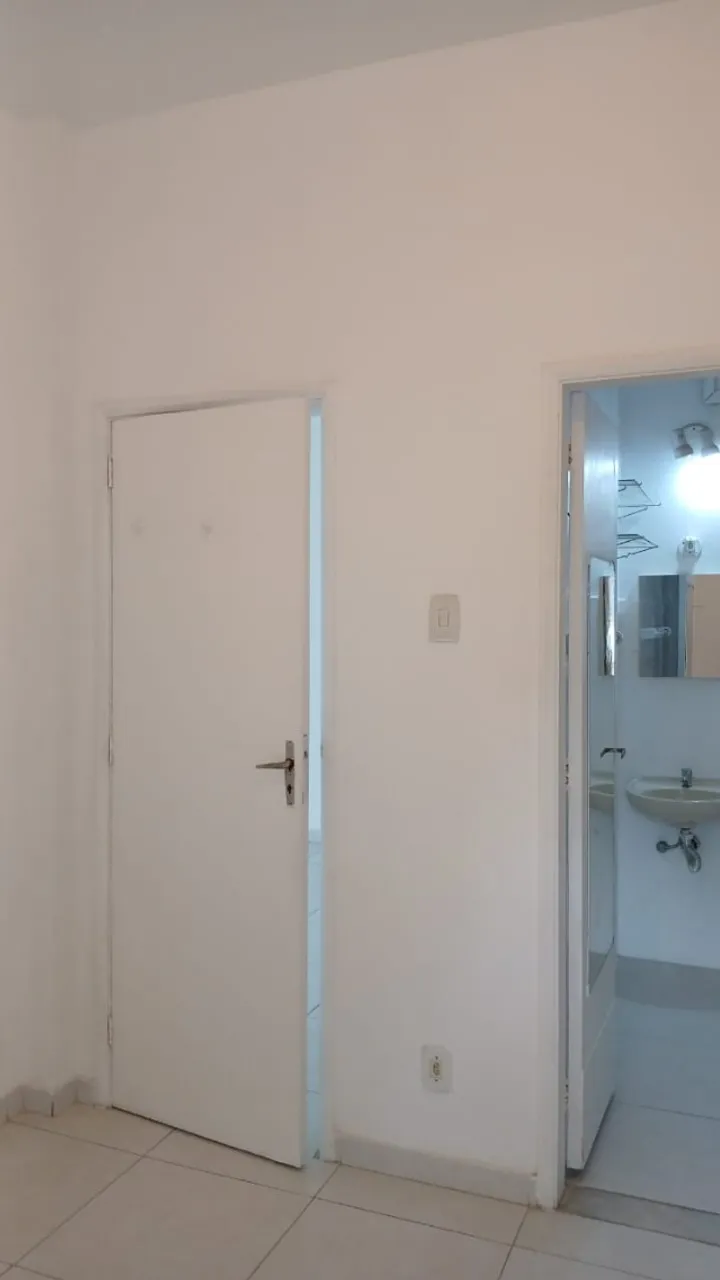 Apartamento de 1 quarto com varanda e cozinha fechada — photo 11