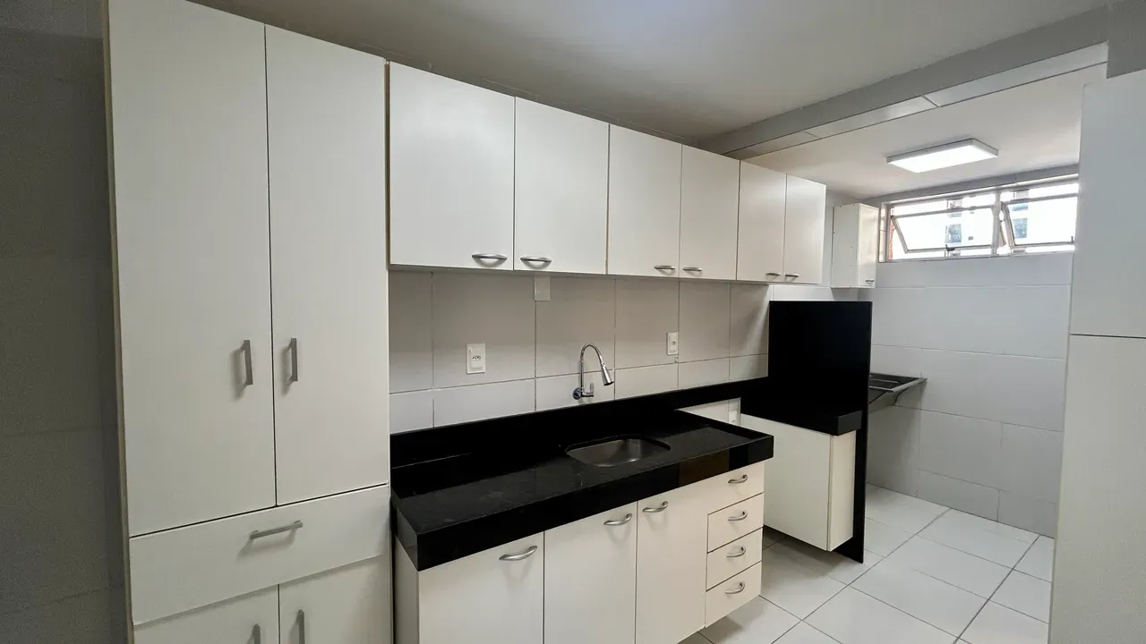 3-bedroom apartment in a building with a pool — photo 19