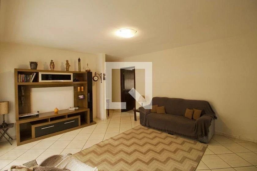 5-bedroom house with a home office — photo 25
