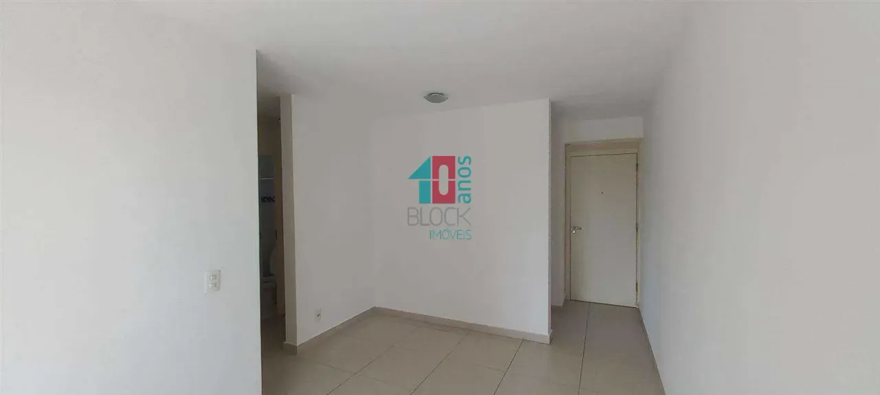 Apartamento de 2 quartos com vaga e cozinha separada — photo 5