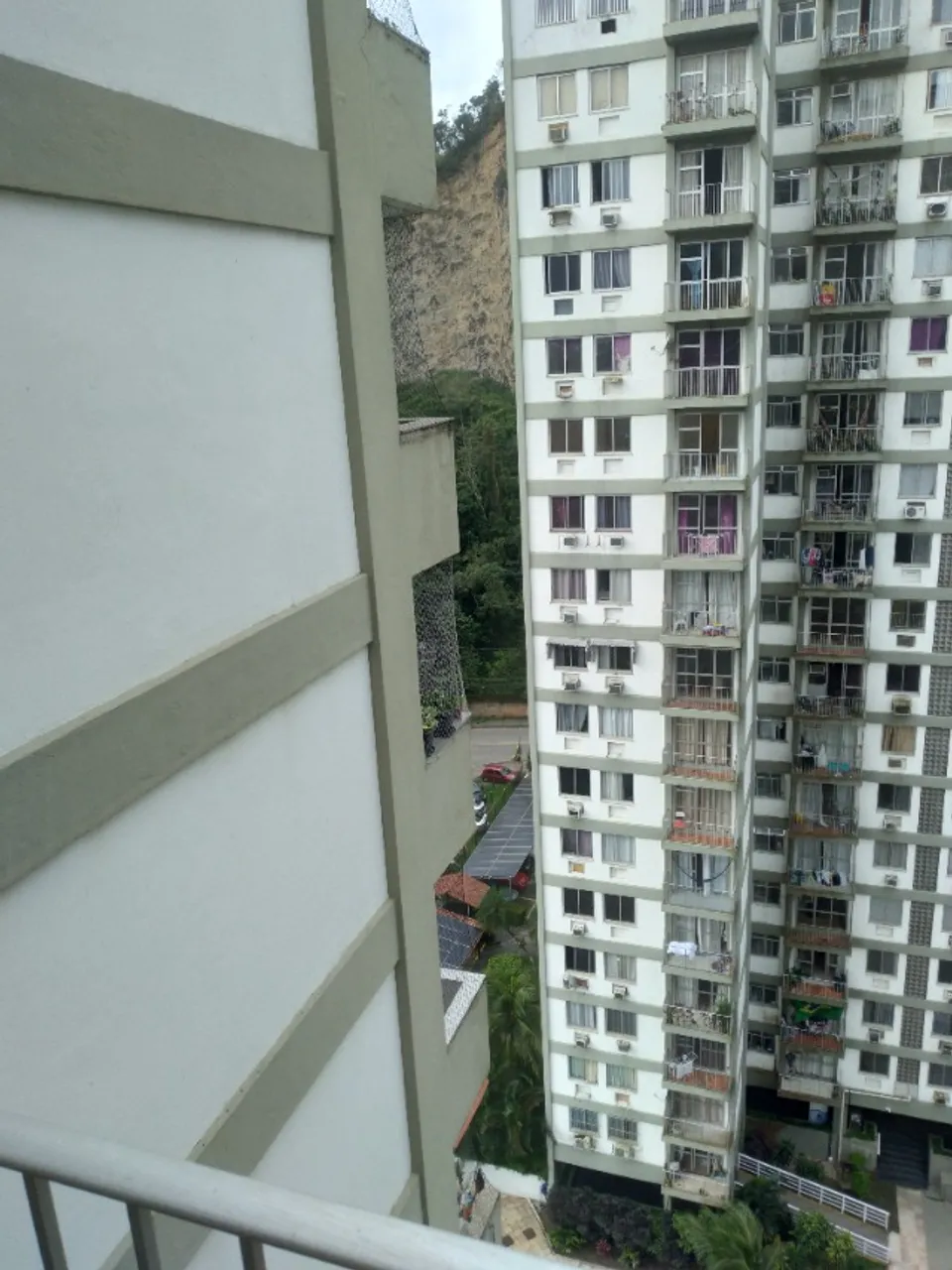 Furnished apartment with 2 bedrooms and a balcony — photo 14