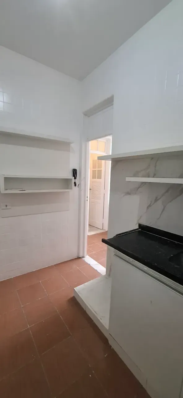 Wood or laminate floors in a 2-bedroom apartment, 68 m² — photo 15