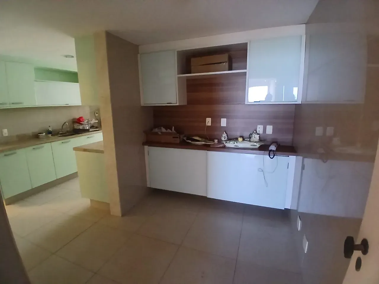 Apartment with balcony, 3 bedrooms and 3 bathrooms — photo 24