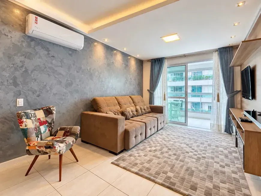 3-bedroom apartment in a building with a pool — photo 13