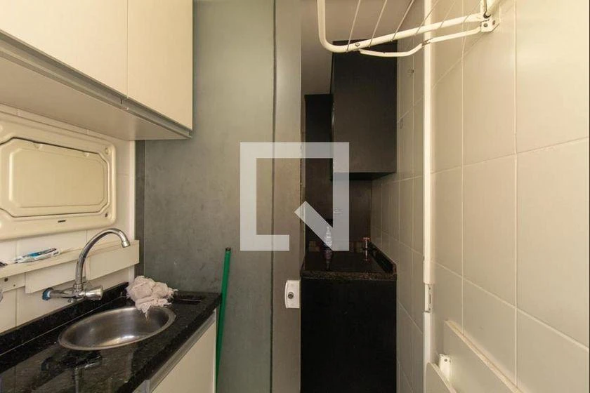 2-bedroom apartment with a home office — photo 38