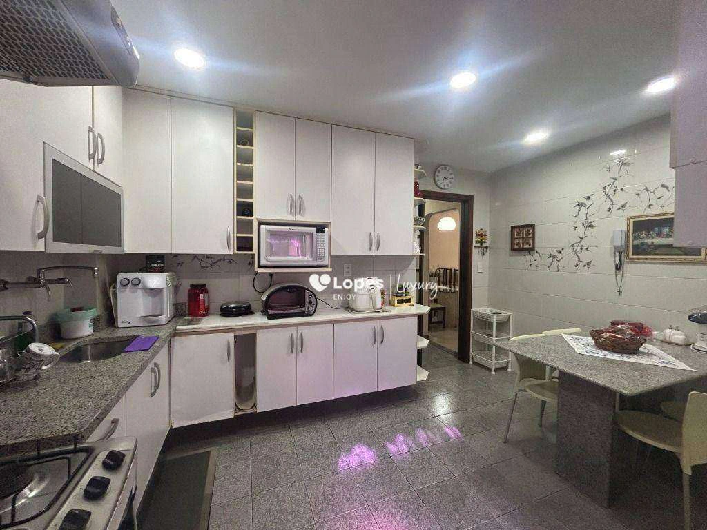 Cobertura mobiliada de 5 quartos com lavanderia e 209 m² — photo 29