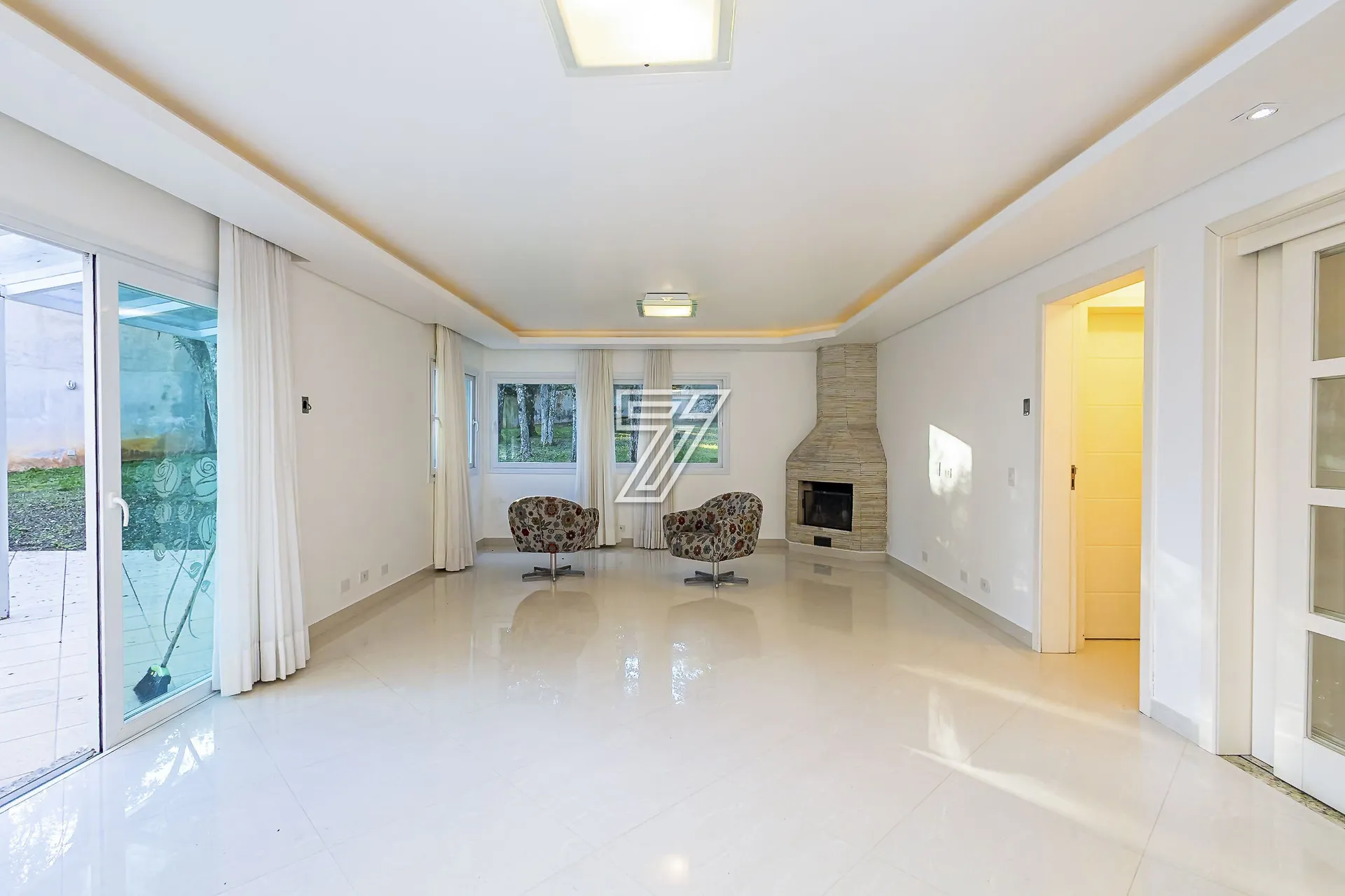 Casa para locação com 4 quartos e 3 suítes — photo 23