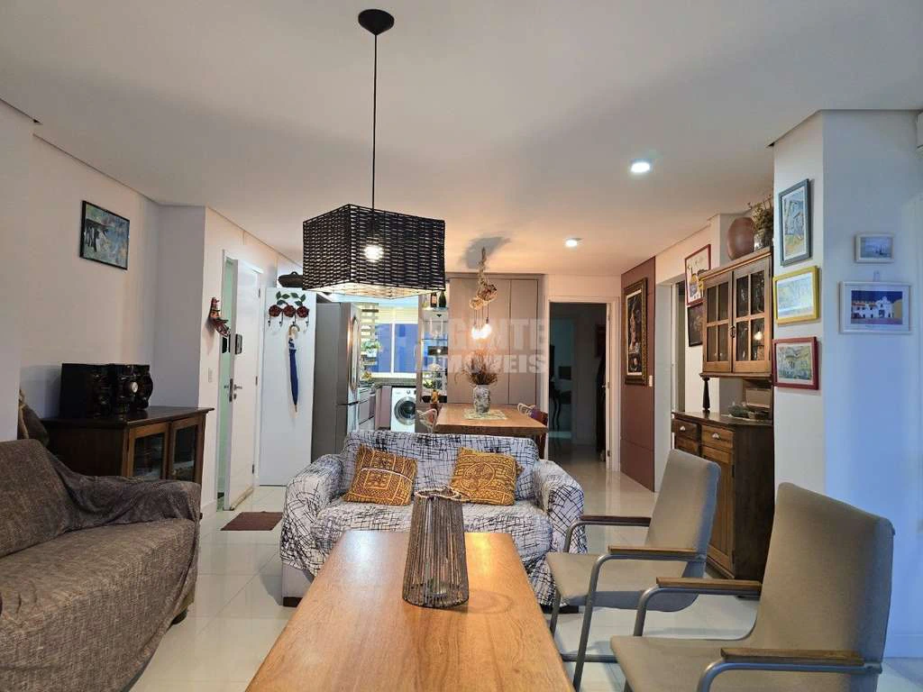 Furnished apartment with 4 bedrooms and 172 m² — photo 4