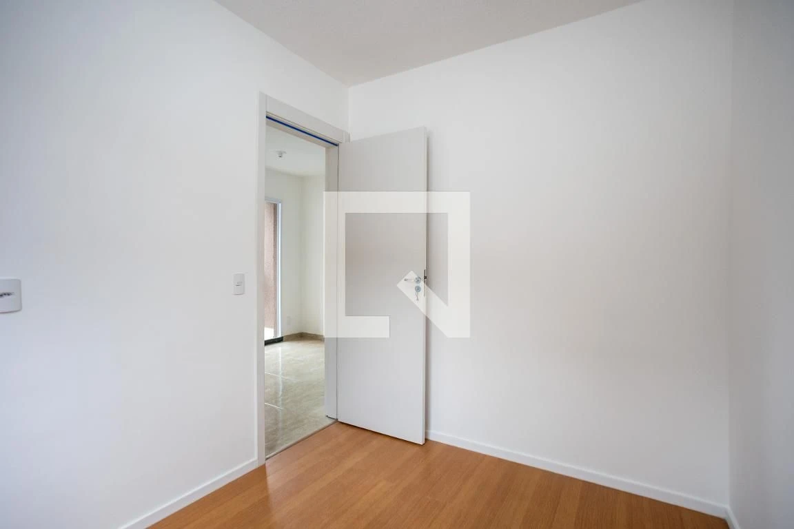 2-bedroom apartment in a building with a gym — photo 22