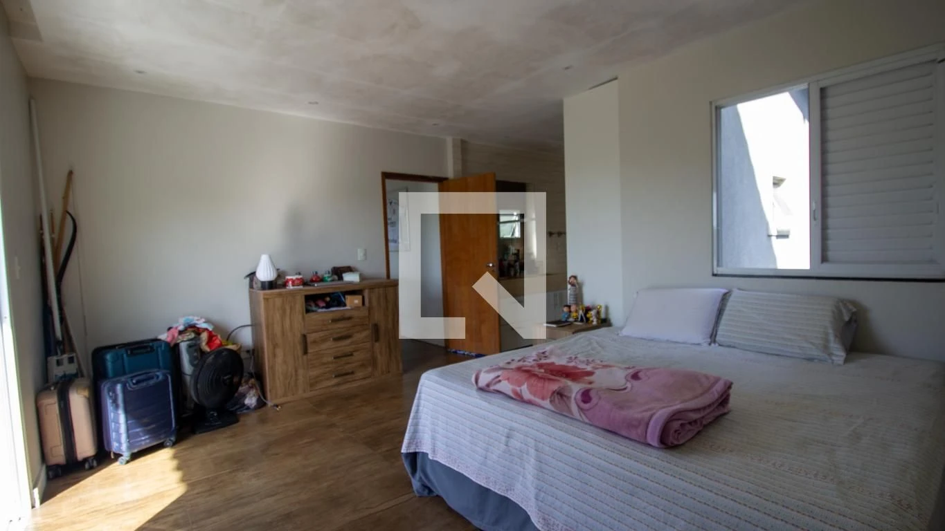 Furnished house with 5 bedrooms and 6 parking spaces — photo 21