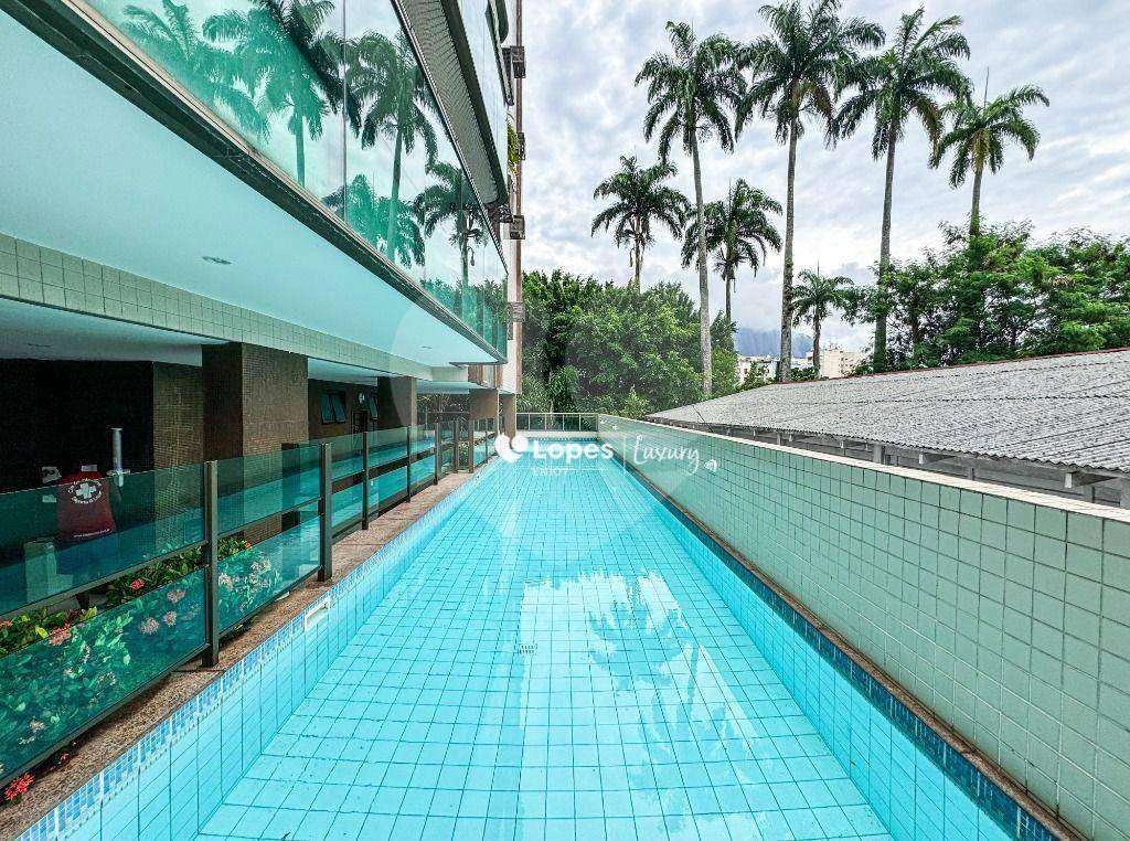 158 m² duplex penthouse with 3 bedrooms and 4 bathrooms — photo 15
