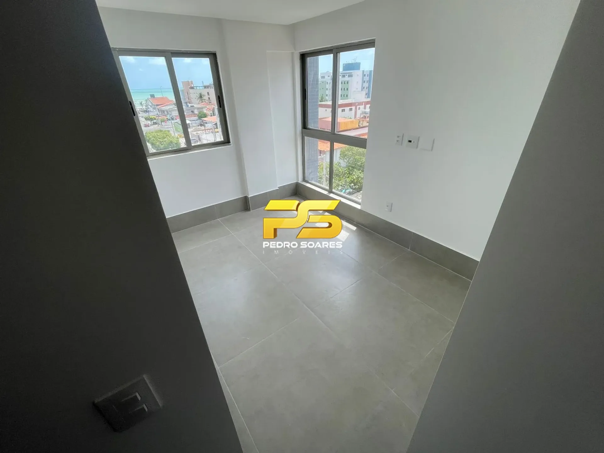 69 m² rental apartment with 2 bedrooms and an en-suite — photo 2