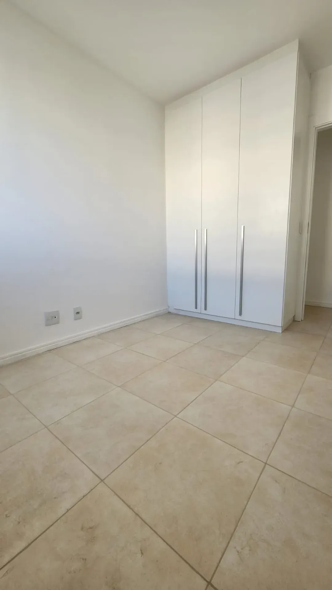 2-bedroom apartment with a private garden and 1 parking spot — photo 7