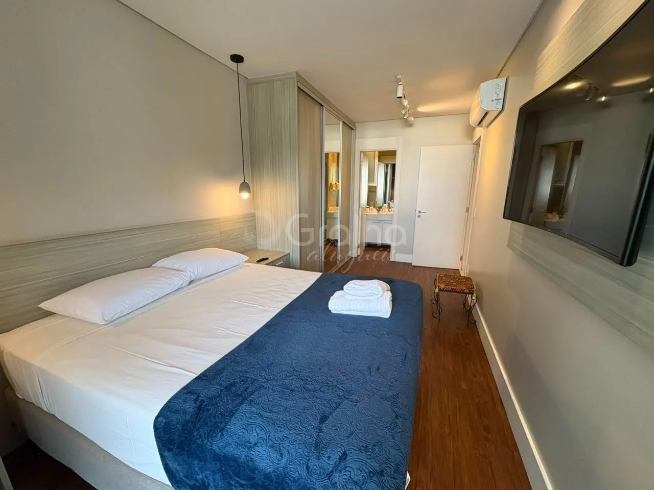 Furnished 2-bedroom apartment with 199 m² and 2 parking spaces — photo 22