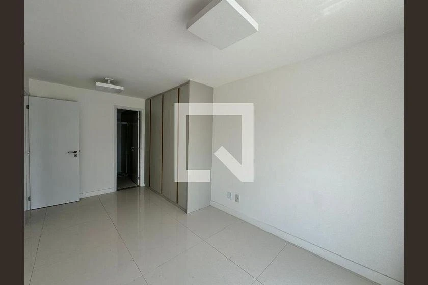 3-bedroom apartment with en-suite bathrooms and 324 m² — photo 3