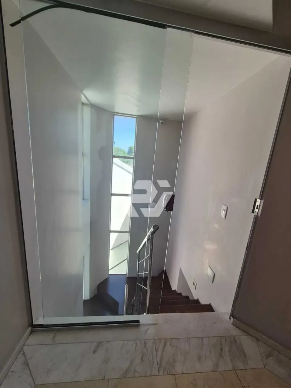 Casa mobiliada com 5 quartos e cozinha integrada a gás — photo 17