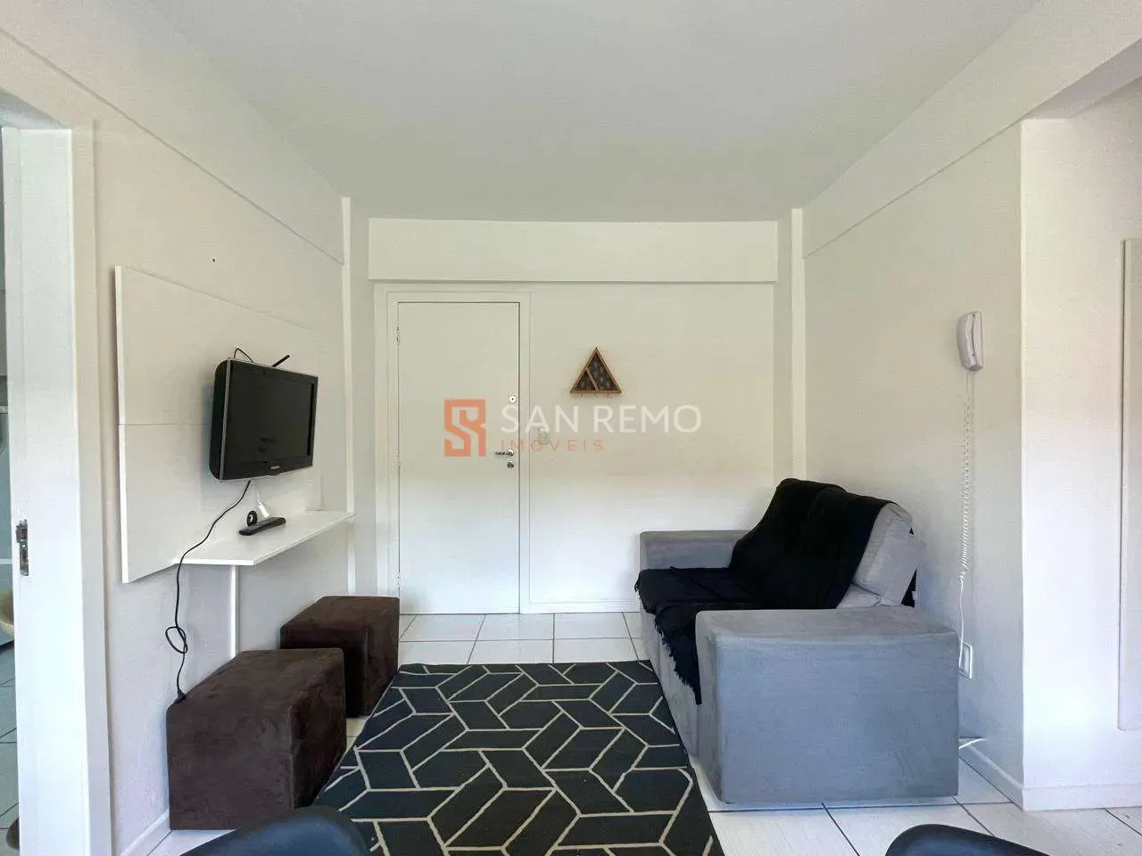 One-bedroom apartment with a home office in Florianópolis — photo 6