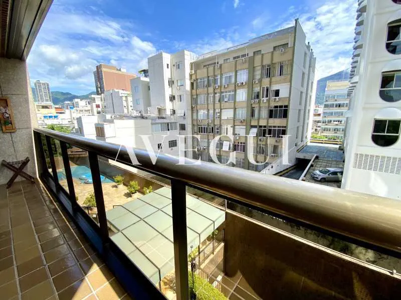 Apartamento sem mobília com 2 quartos e varanda — photo 4