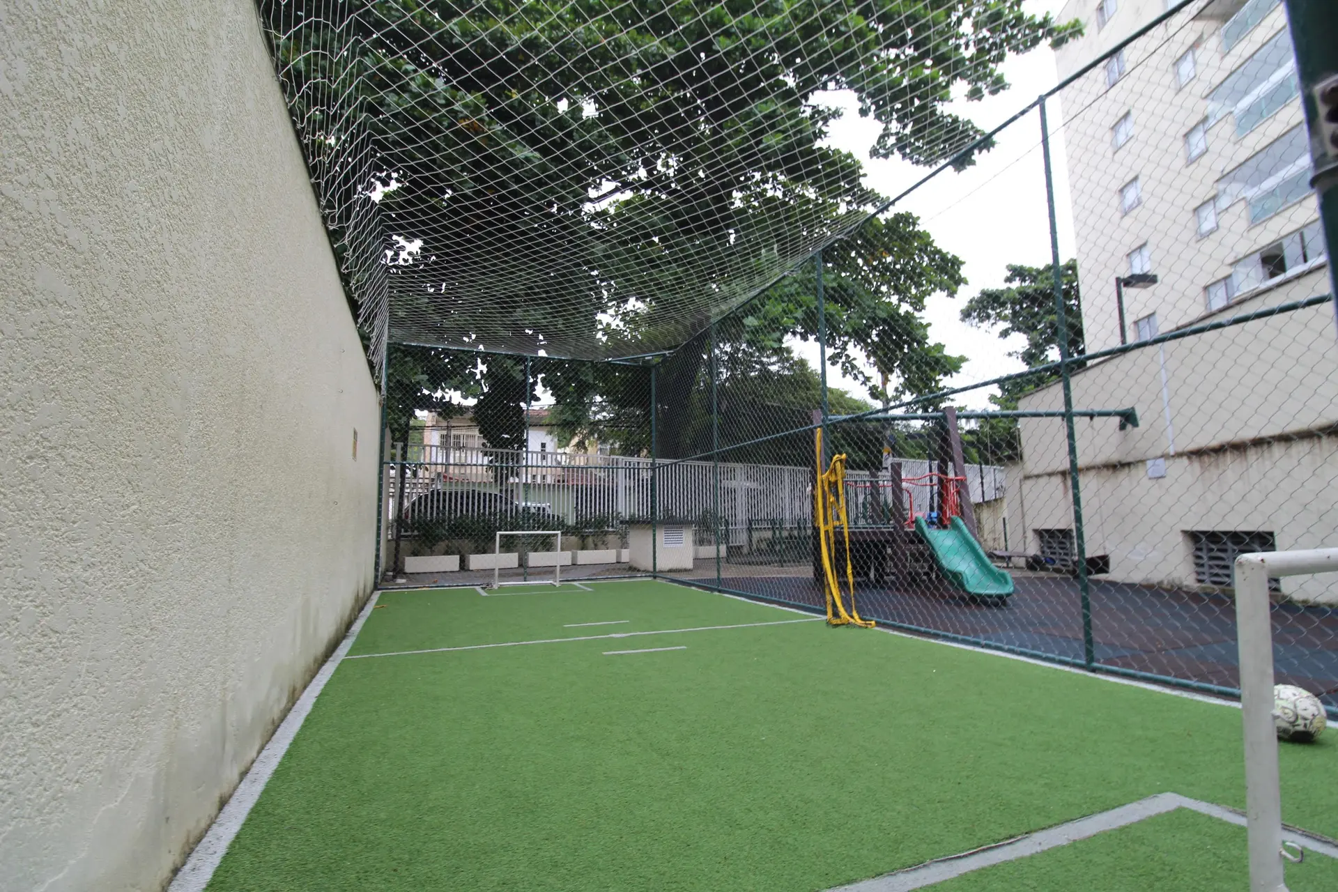 Furnished apartment, 72 m², with a glass-enclosed balcony — photo 22