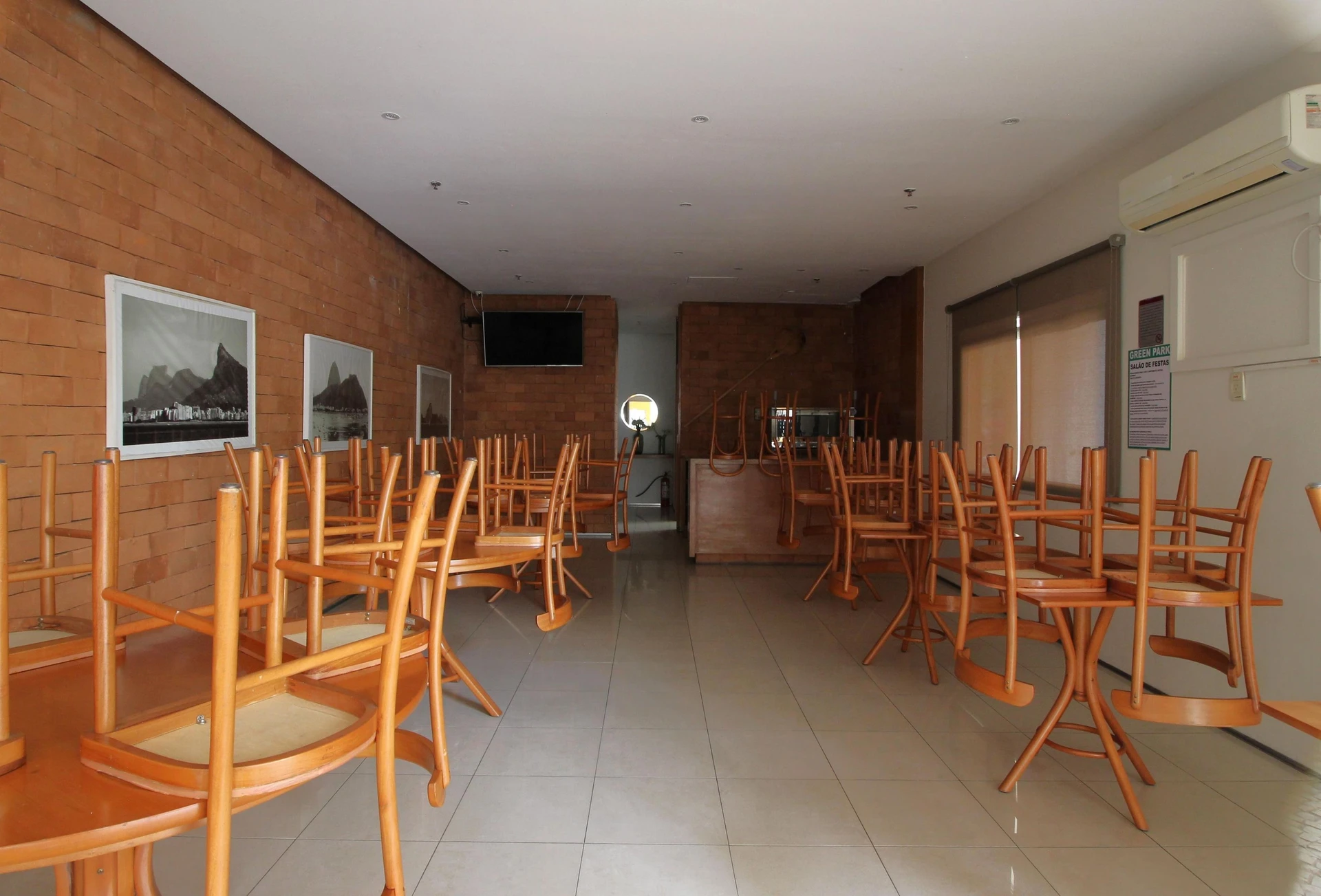 Furnished 3-bedroom apartment with 2 bathrooms — photo 22