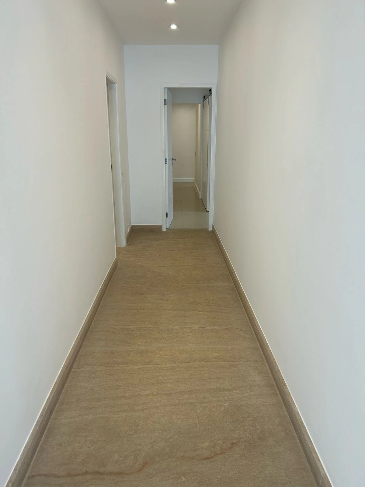 208 m² apartment with a bathtub and a water view — photo 21