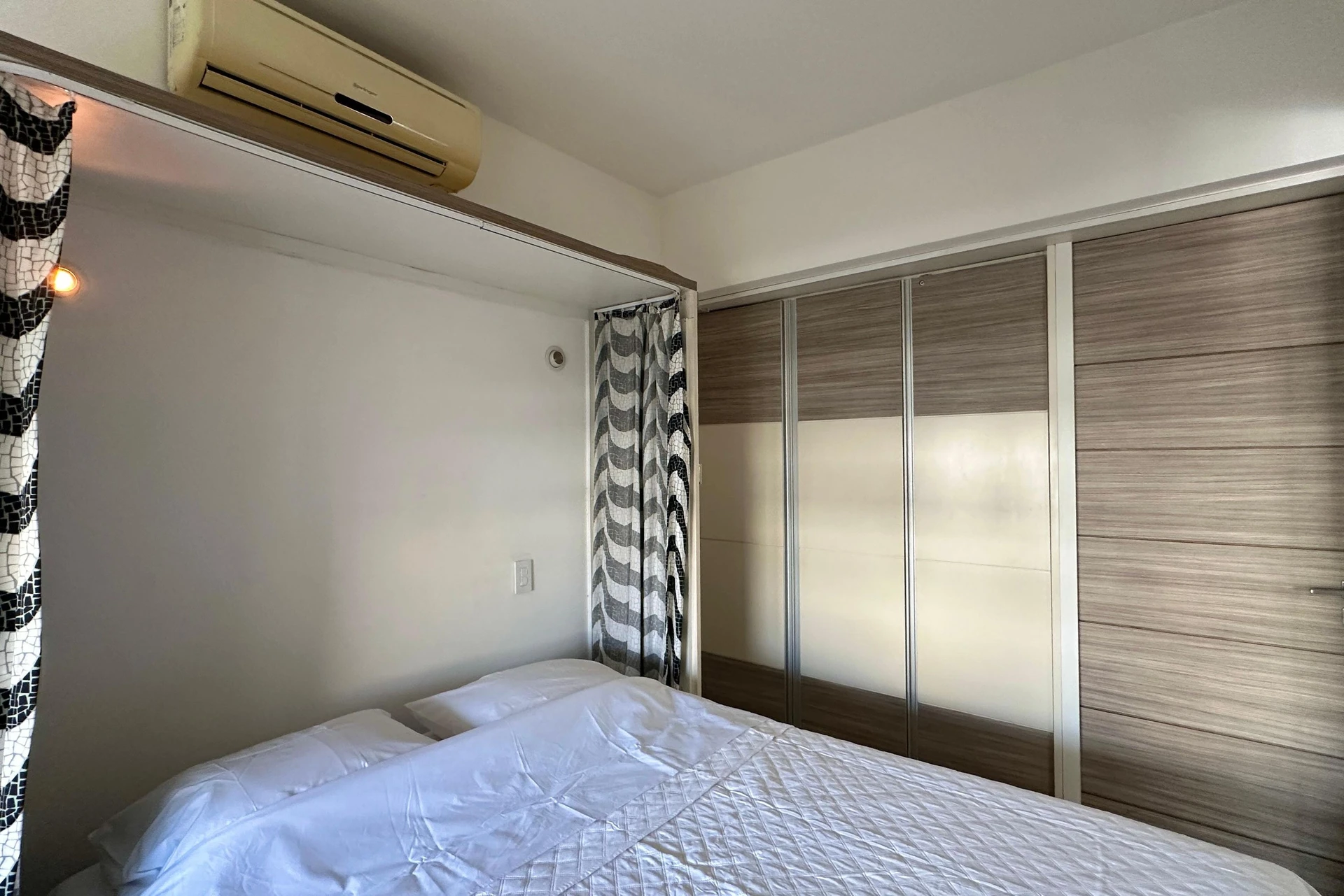 2-bedroom apartment with a grill on the balcony — photo 13