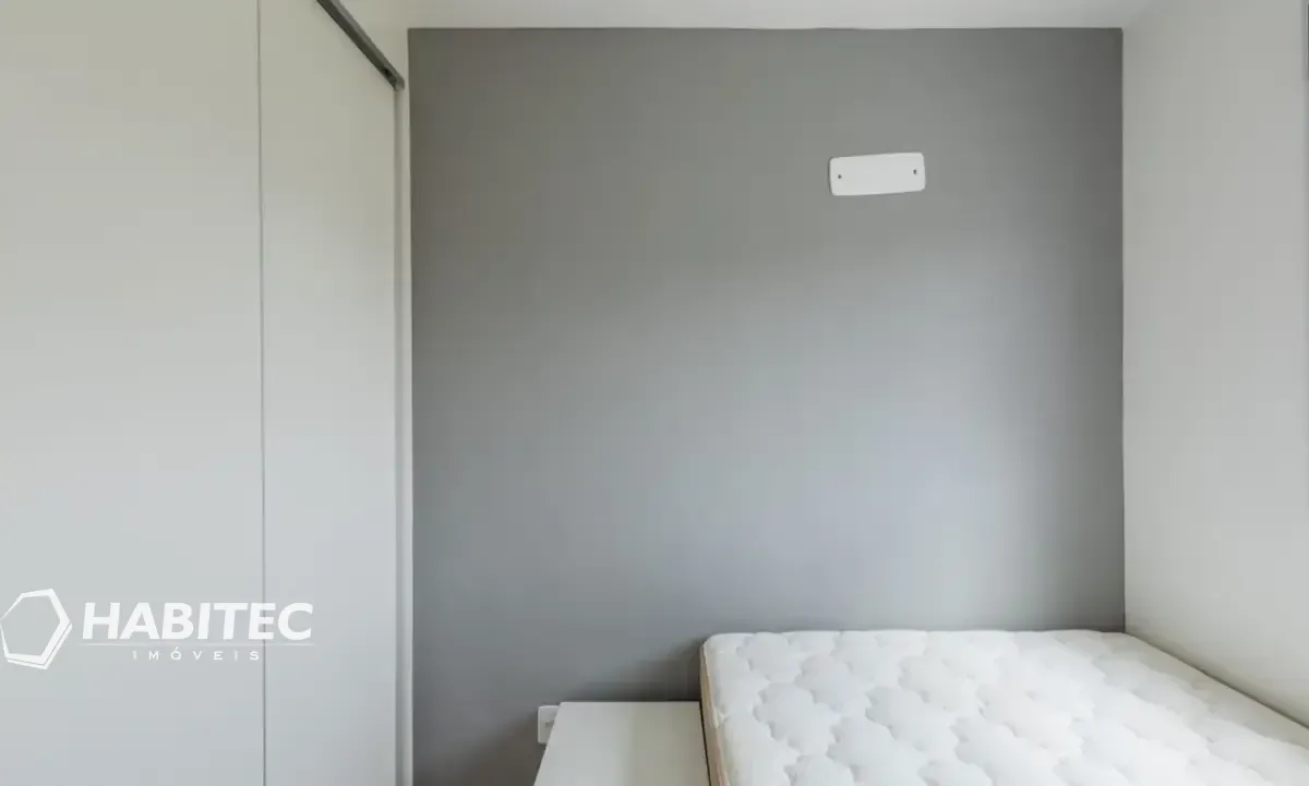 Furnished 2-bedroom apartment with a balcony — photo 4
