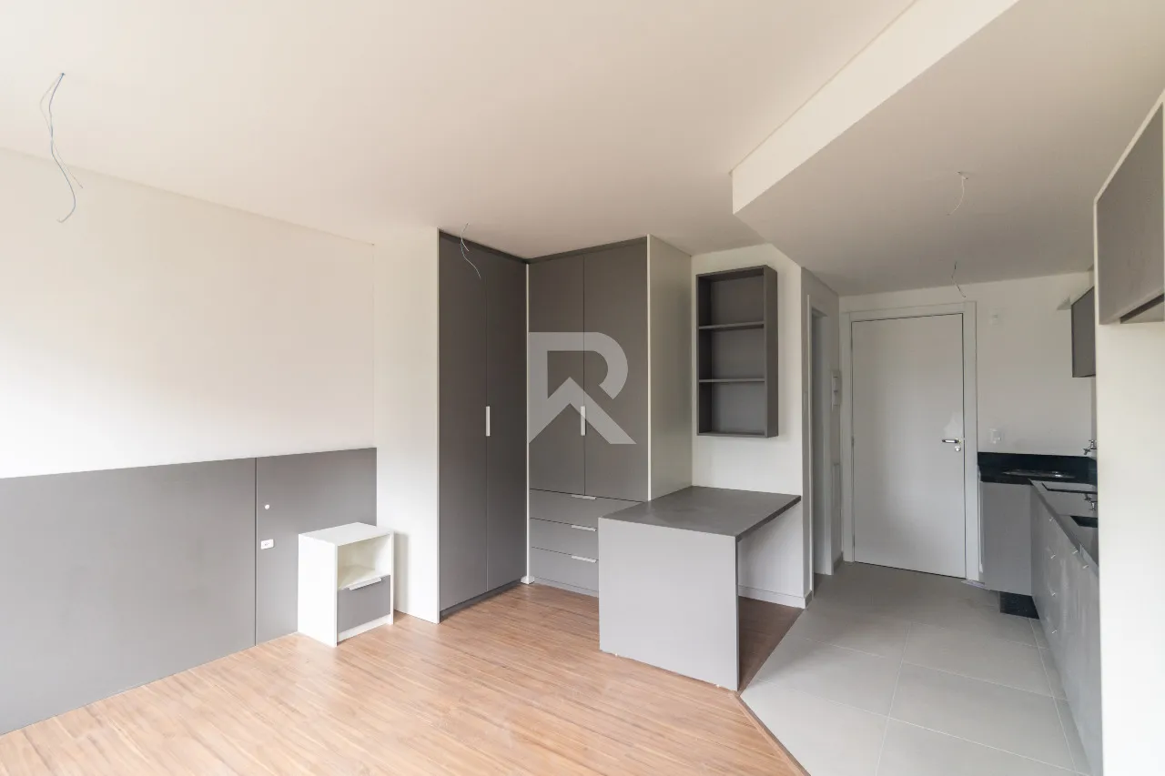 28 m² studio with private garden and 1 parking space — photo 11