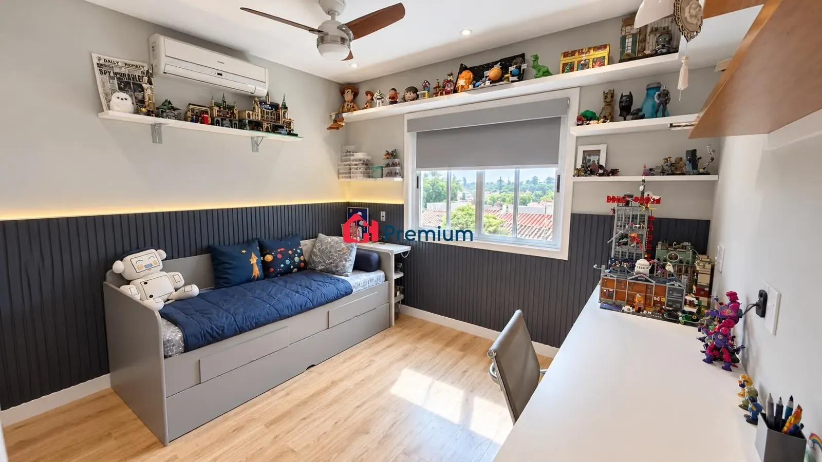 Washing machine in a 5-bedroom house, 350 m² — photo 16