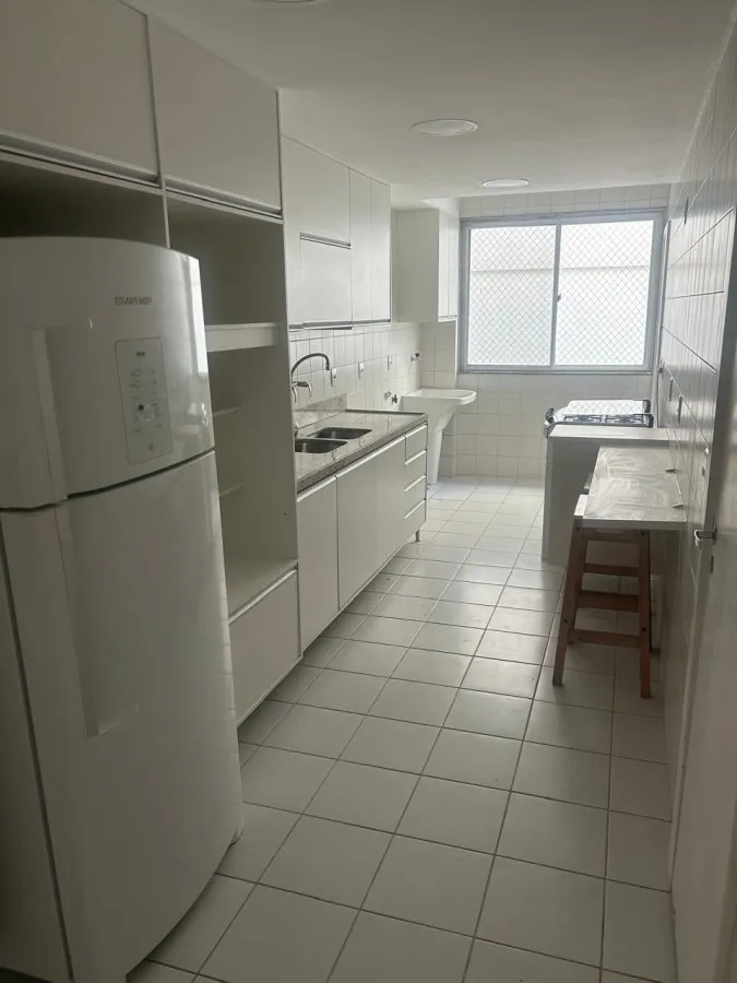 Furnished 130 m² apartment with 3 bedrooms and 2 parking — photo 16