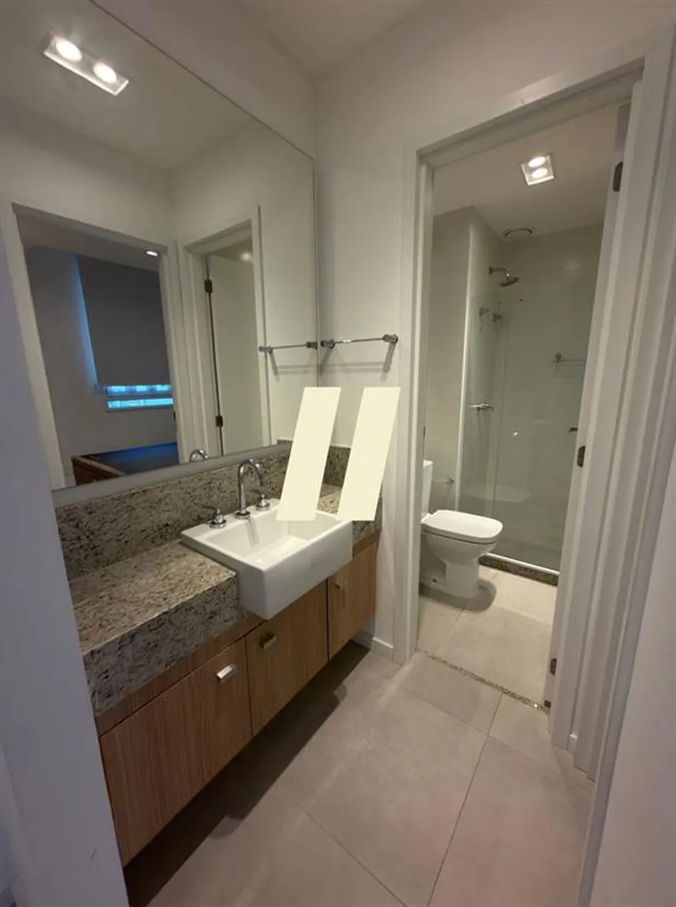 Furnished 1-bedroom apartment with no parking space — photo 8