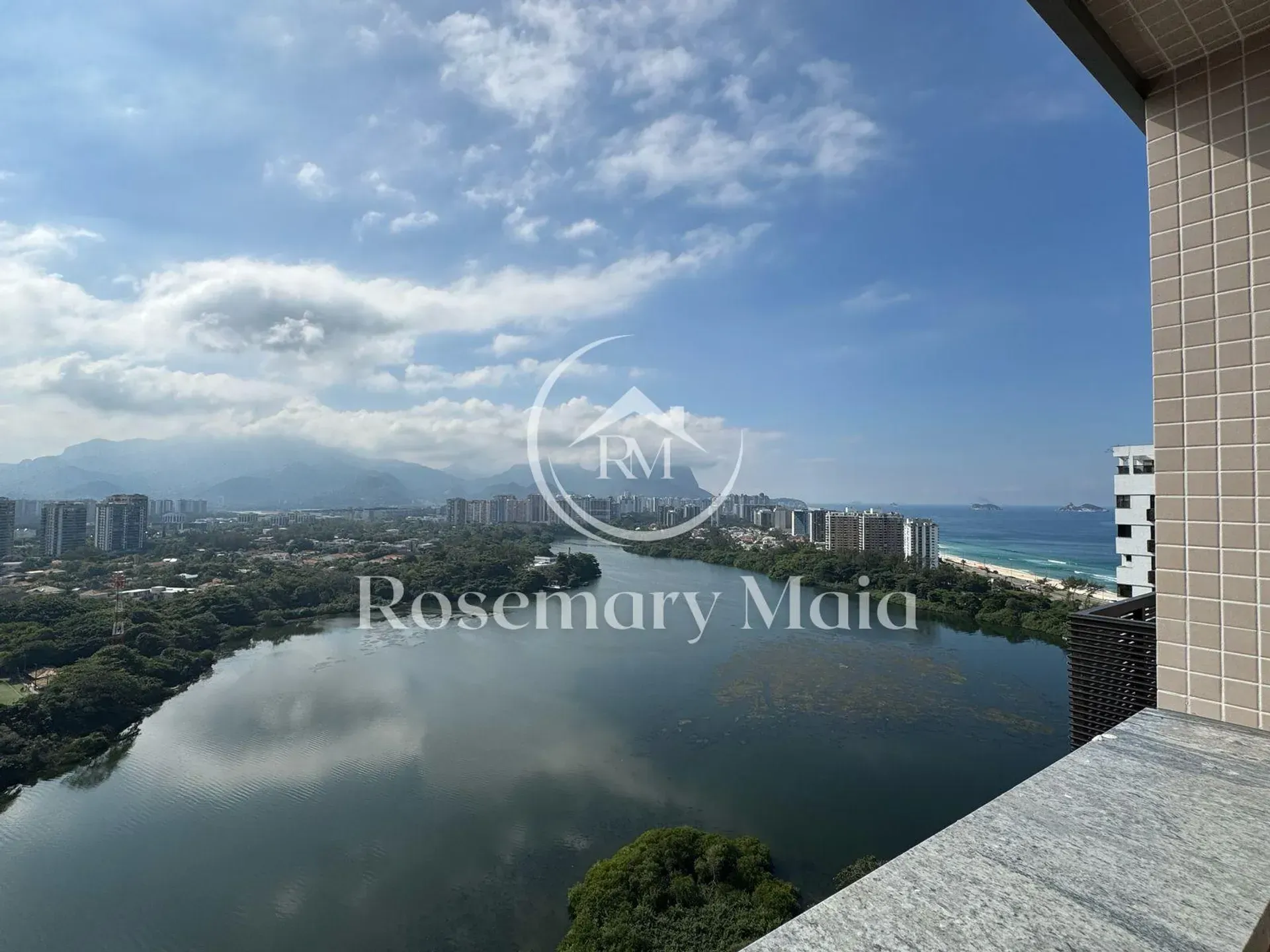 Apartamento mobiliado com 3 quartos, 5 banheiros e pets — photo 31