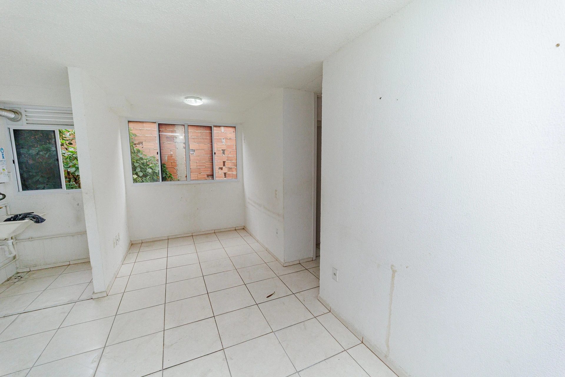 2-bedroom apartment in a building with a pool — photo 15
