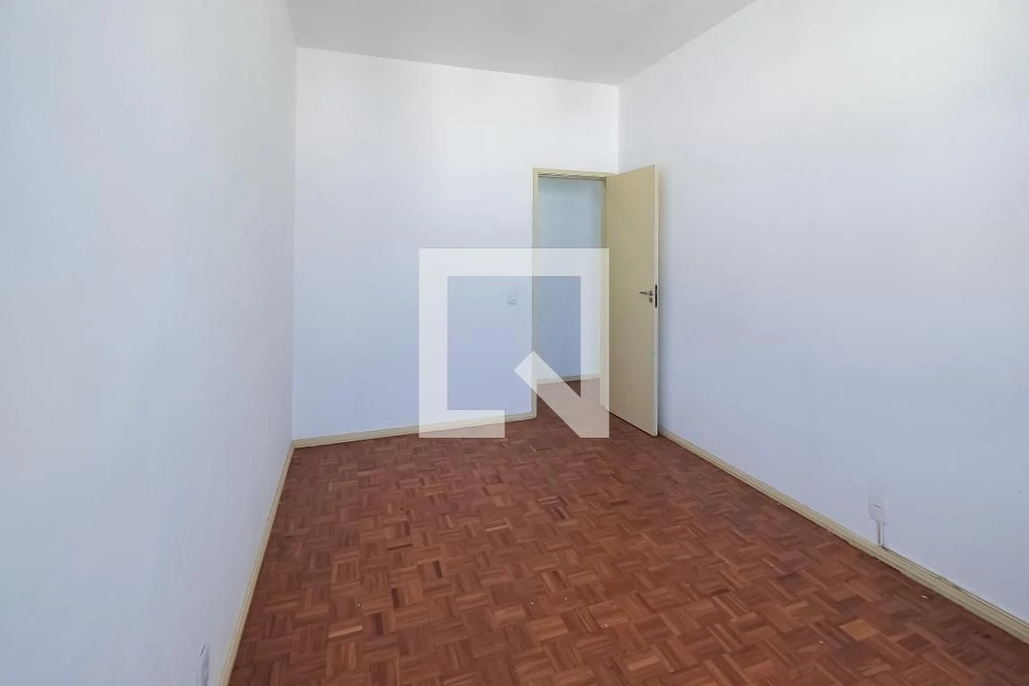 3-bedroom apartment with a mountain view in Rio de Janeiro — photo 34