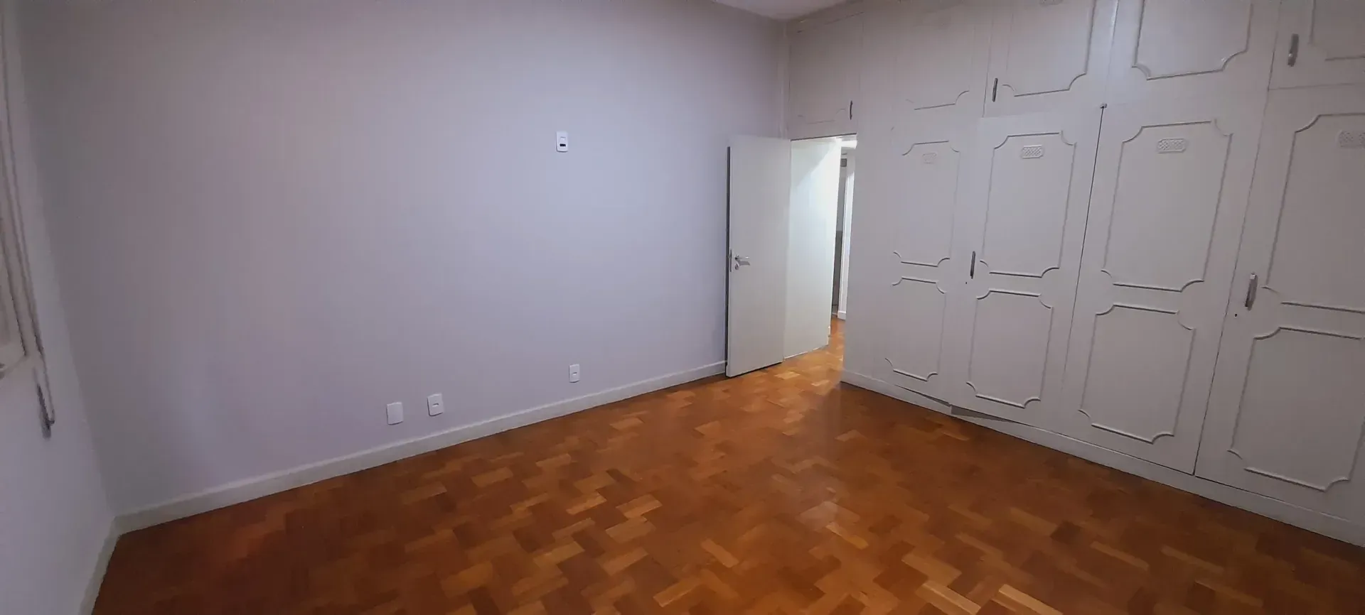 Unfurnished apartment with 4 bedrooms and 2 parking — photo 31