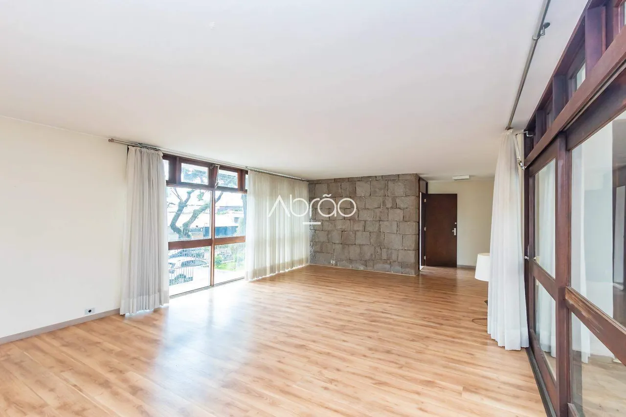 House with 4 bedrooms, 5 bathrooms and 319 m² — photo 15