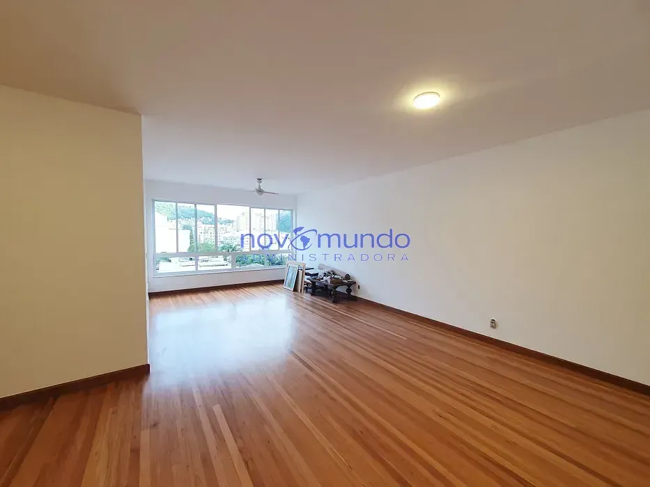 Furnished apartment with 3 bedrooms and 1 parking space — photo 10