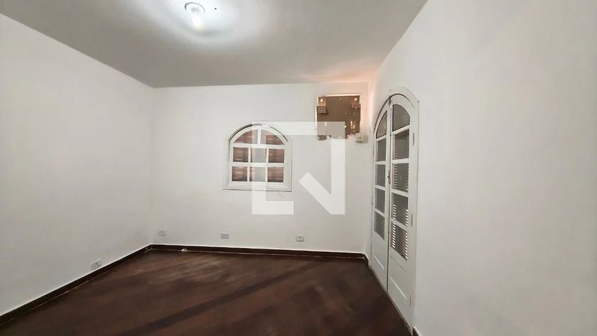 Сад и 4 спальни: дом 250 м² — photo 23