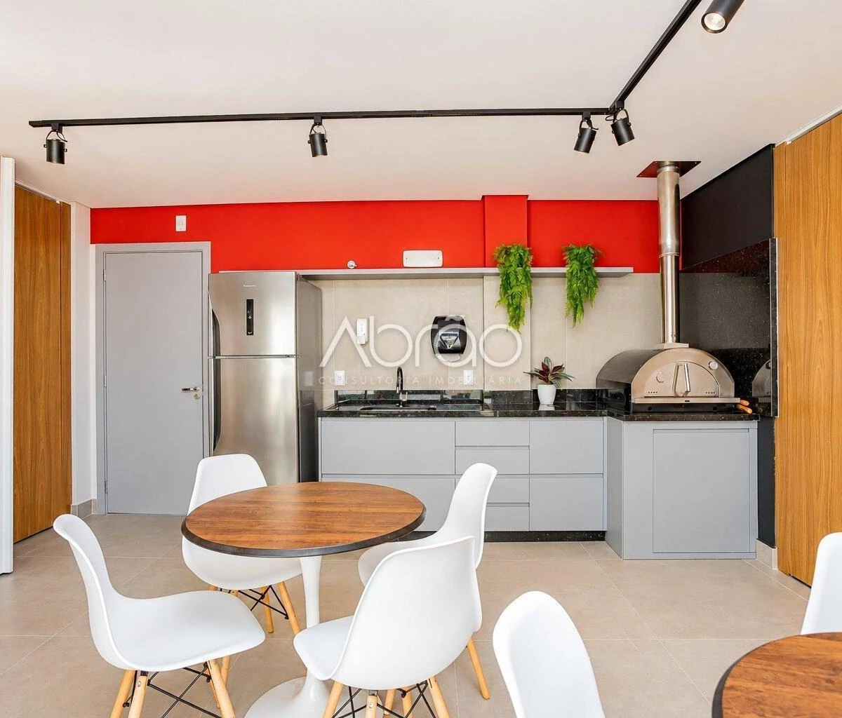 Studio mobiliado, 28 m², com janelas do piso ao teto — photo 14