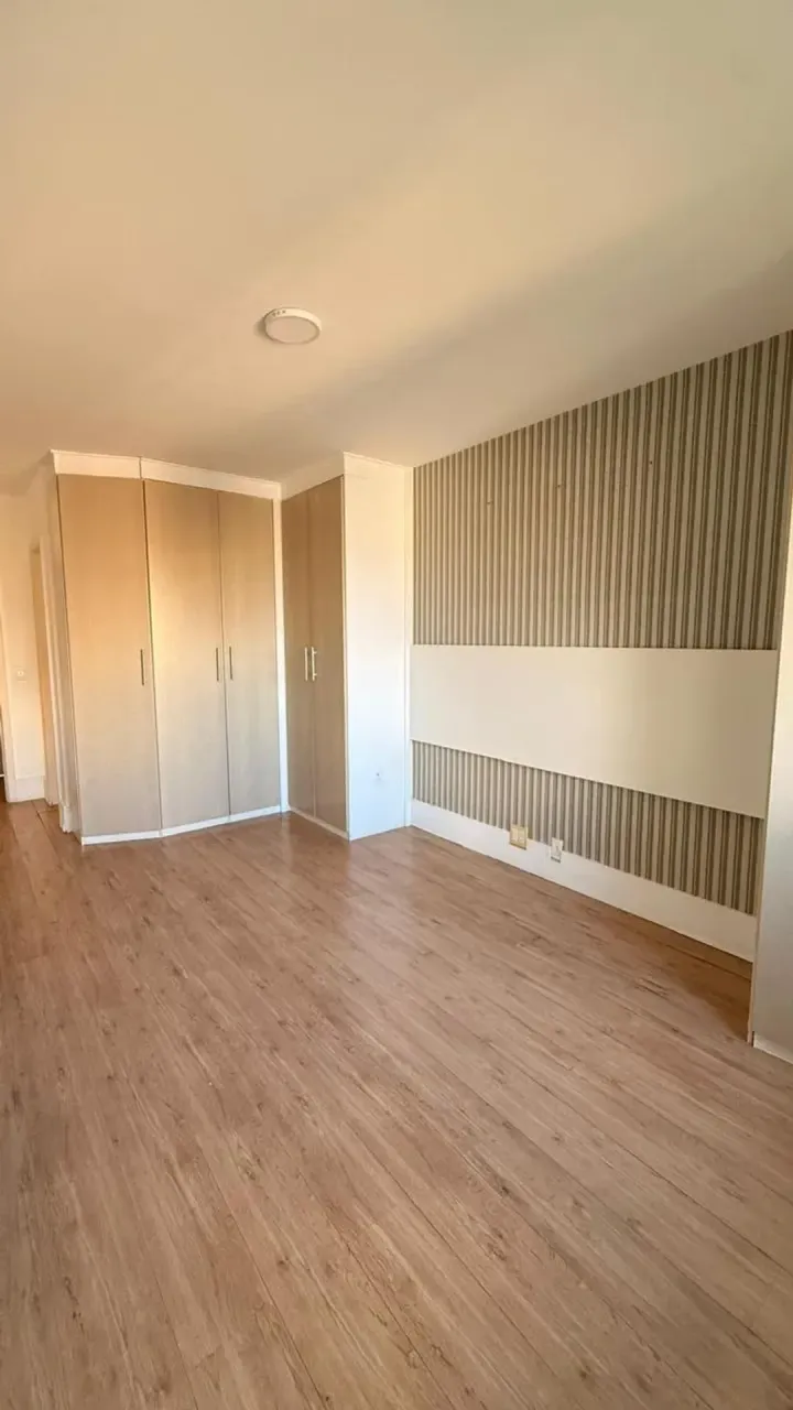 Apartment with 3 suites and a closed kitchen — photo 7