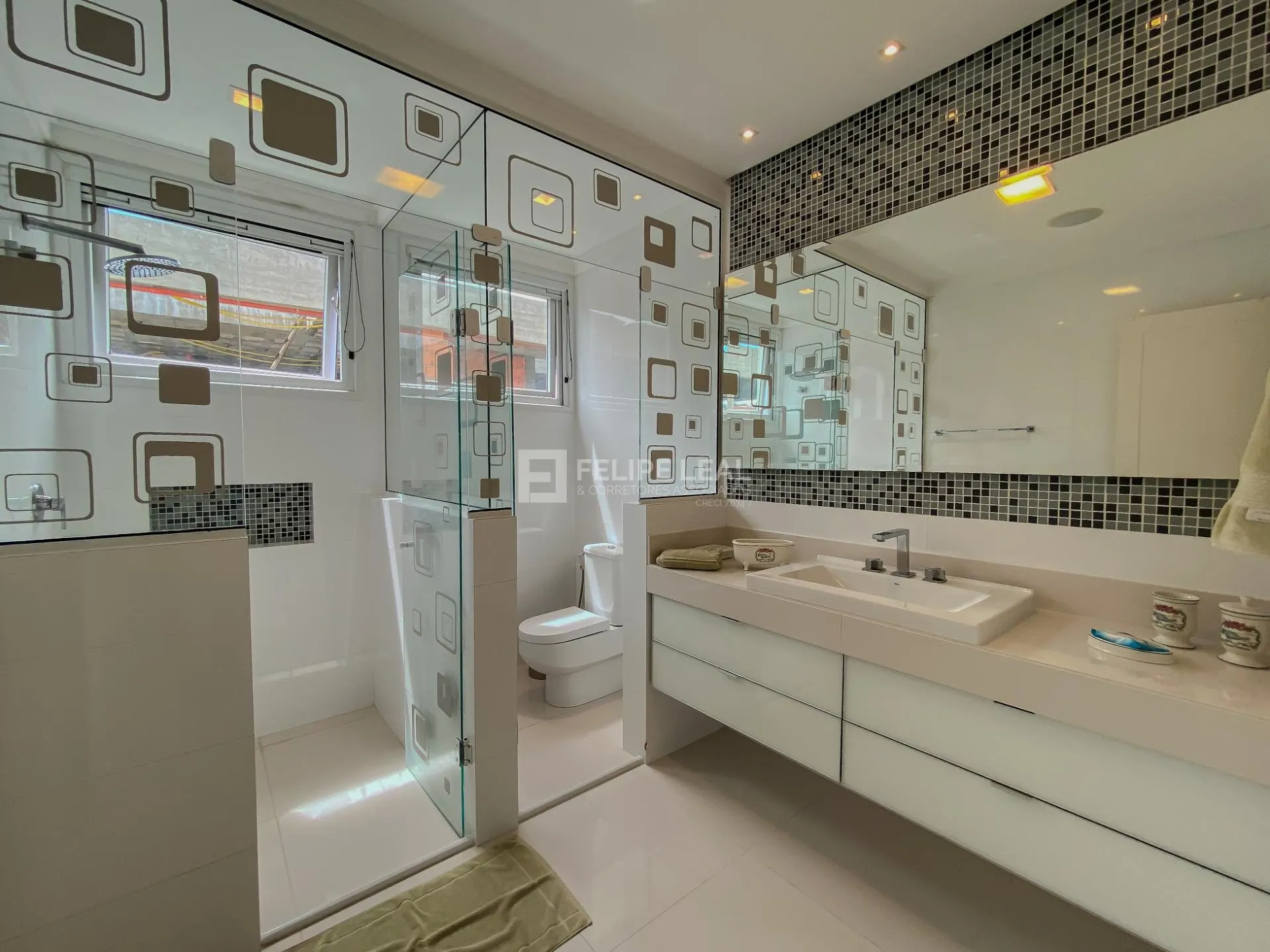 Casa em condomínio com 9 dormitórios e 8 suítes — photo 19