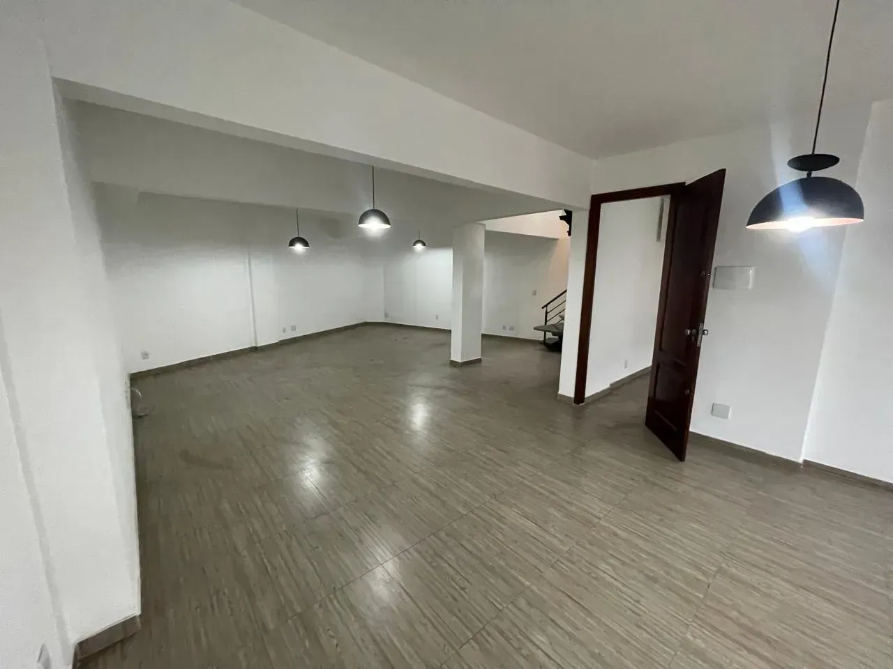 Casa triplex com 4 quartos, 2 banheiros e vaga — photo 6