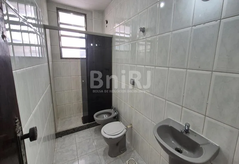 Невмеблированная квартира с 2 спальнями и 2 ванными — photo 7
