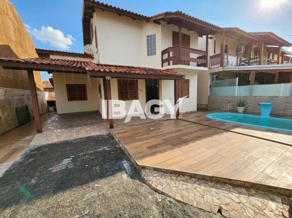 Casa de 3 dormitorios con parrilla de balcón — photo 30