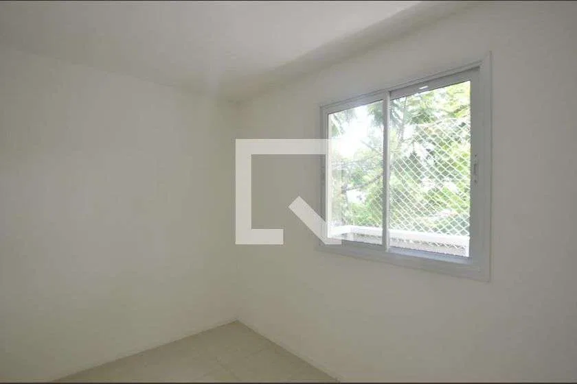 4-bedroom apartment in a building with a gym — photo 18