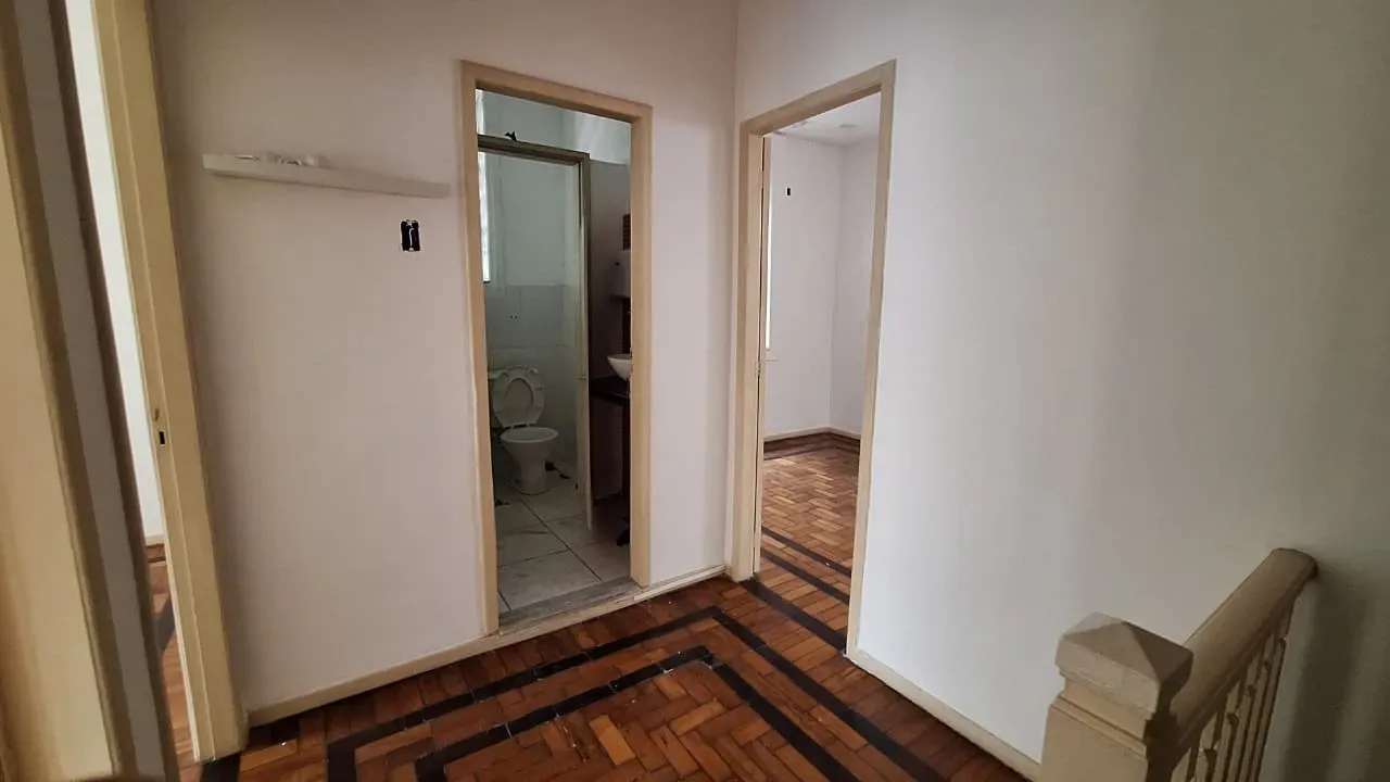 Commercial house with 3 bedrooms and 250 m² — photo 3