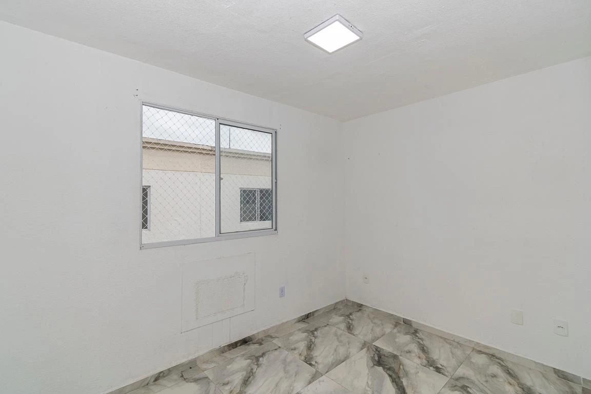 2-bedroom apartment with 1 bathroom, no parking — photo 28